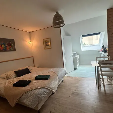 Apartamento Bright And Charming Studio In *